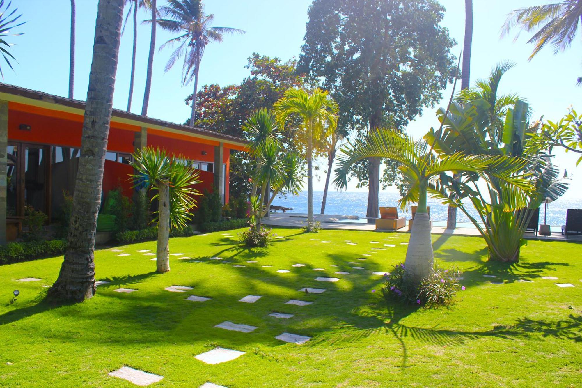 Pebble & Fins Bali Dive Resort Tulamben Exteriör bild